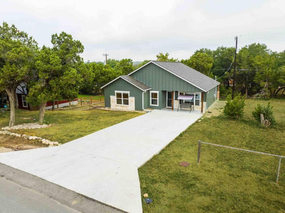 The Lake House Canyon Lake Exterior photo
